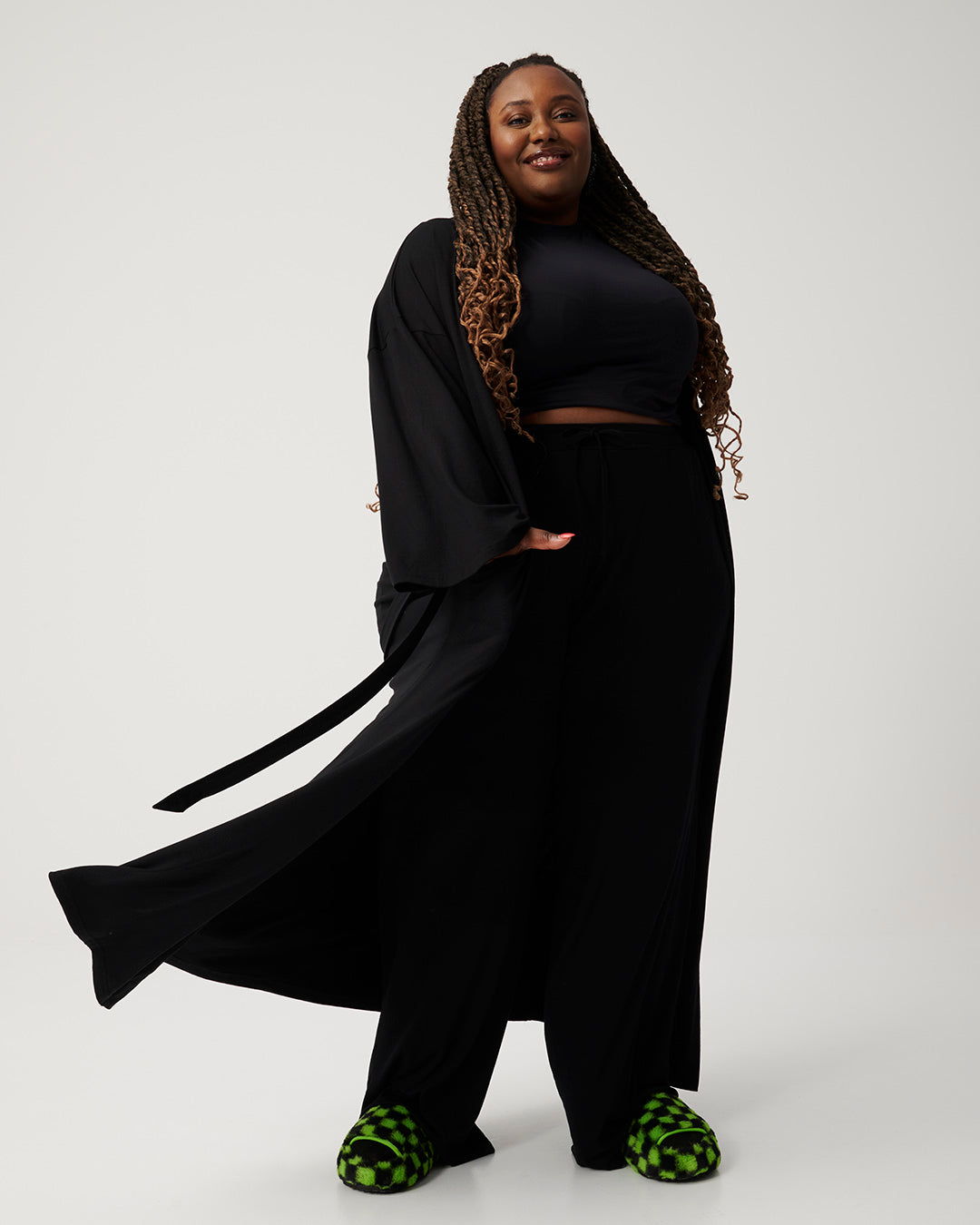 Serial Snoozer /  Black / Robe