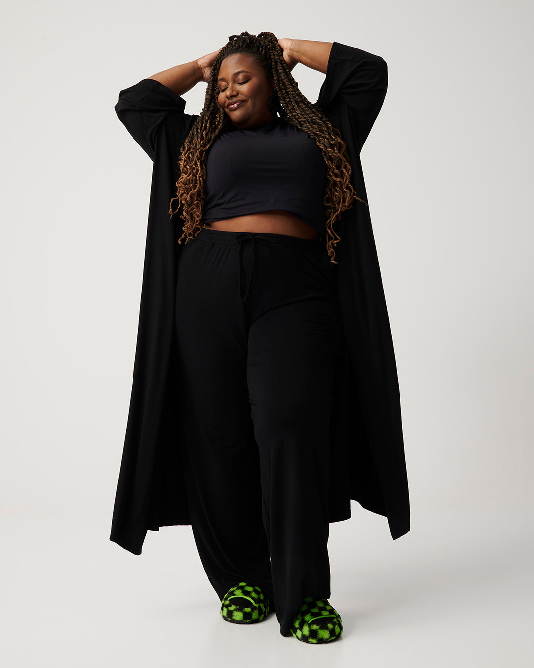 Serial Snoozer /  Black / Robe