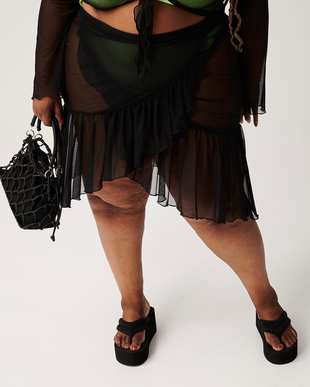 Poolside Perfection / Zwart / Mesh Cover Up