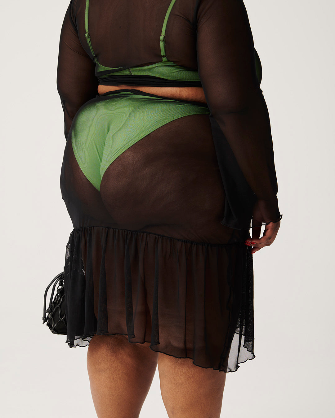 Poolside Perfection / Zwart / Mesh Cover Up