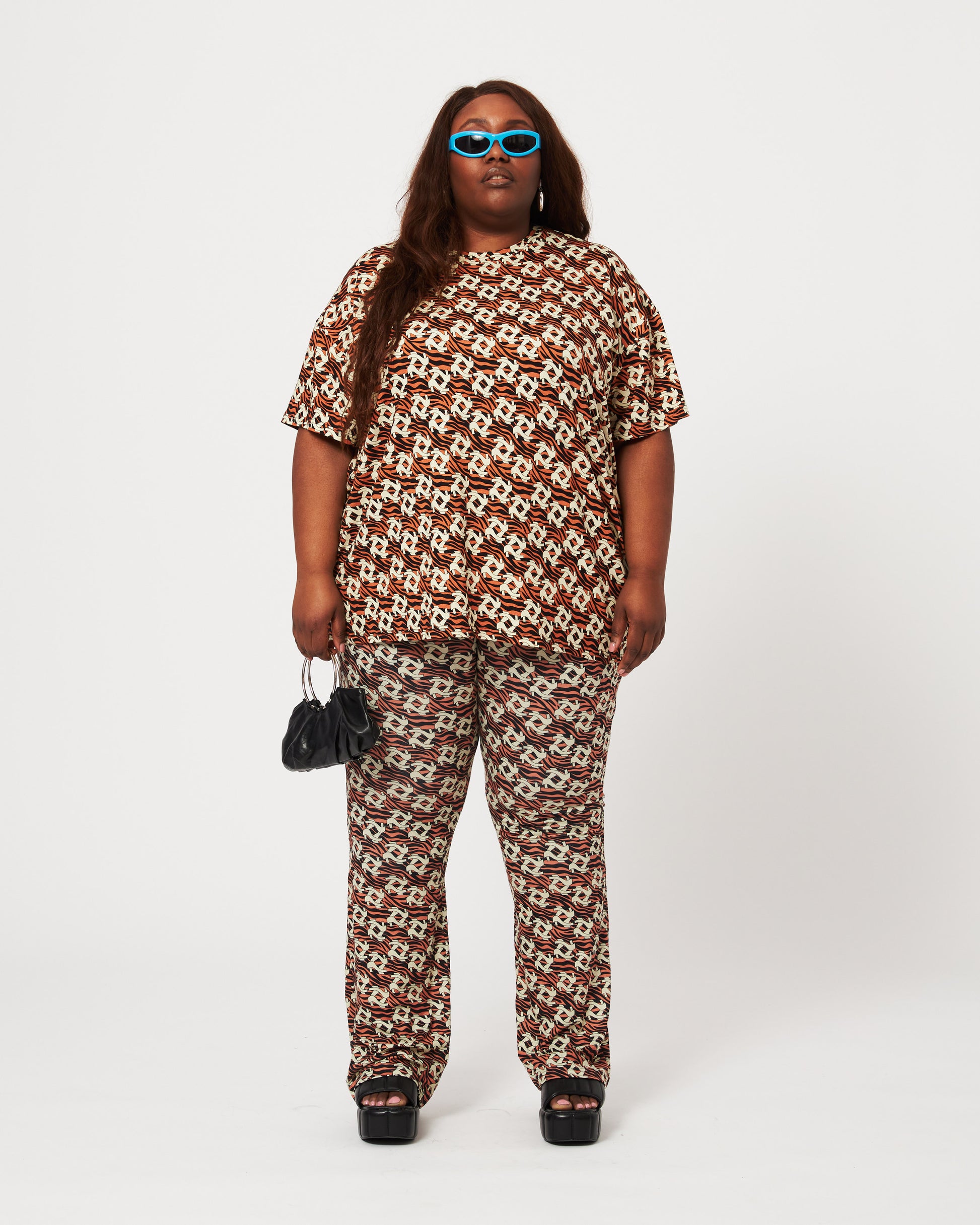 oversized plus-size shirt, met een tijgerprint en opdruk, casual kleding voor iedere maat